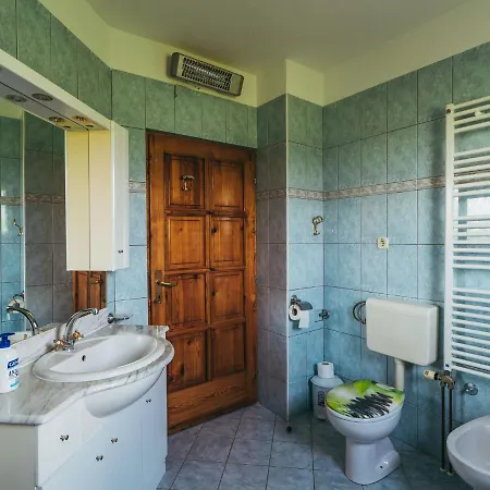 Charming In With Pool Hébergement de vacances Grubine